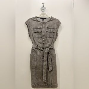 business casual dress